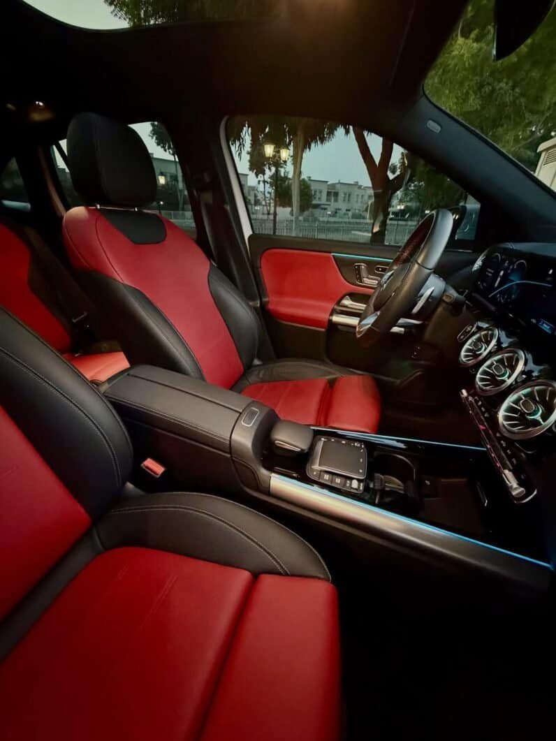 Mercedes Benz GLA 200