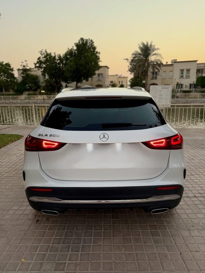 Mercedes Benz GLA 200
