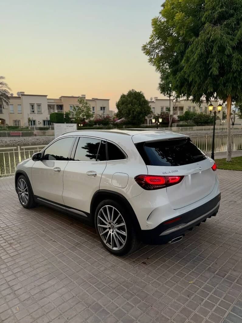 Mercedes Benz GLA 200